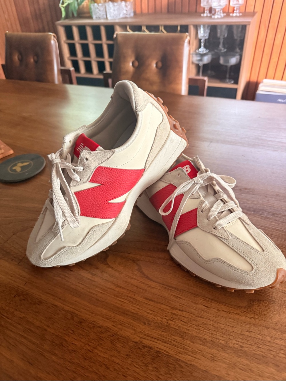 Women’s New Balance 327 Moonbeam / True Red Size 9